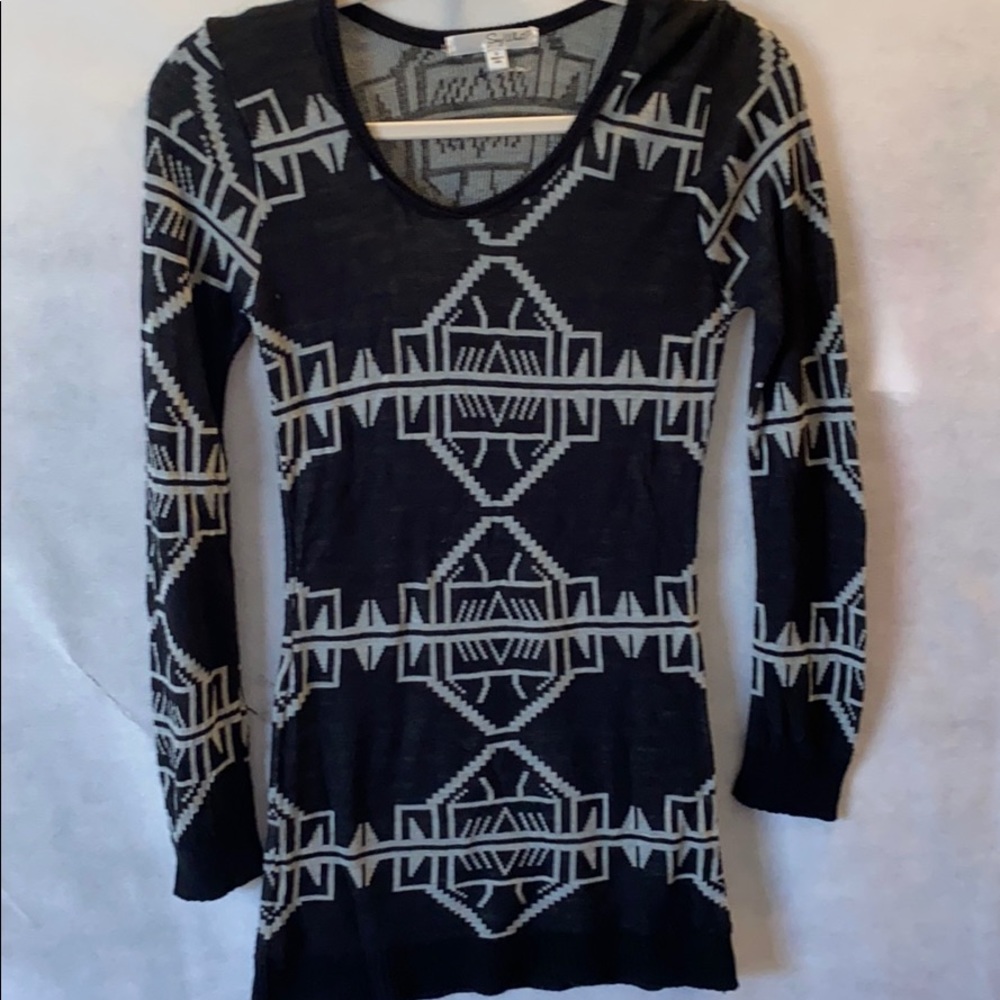 ♥️Abstract sweater dress form-fitting sz small